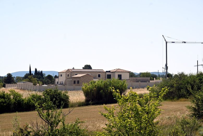 La maison en construction du colonel Mamady Doumbouya à Saint-Julien de Cassagnas, dans le Gard.